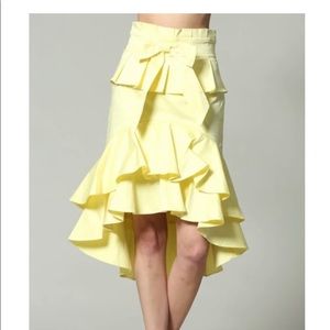 Yellow ruffle skirt